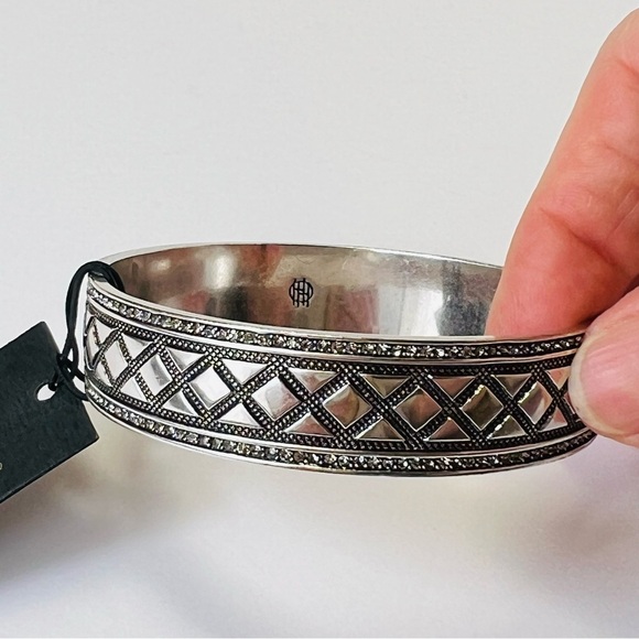 HOUSE OF HARLOW SILVER OXIDIZED BANGLE BRACELET PAVÉ CRYSTALS NWT - Picture 1 of 7